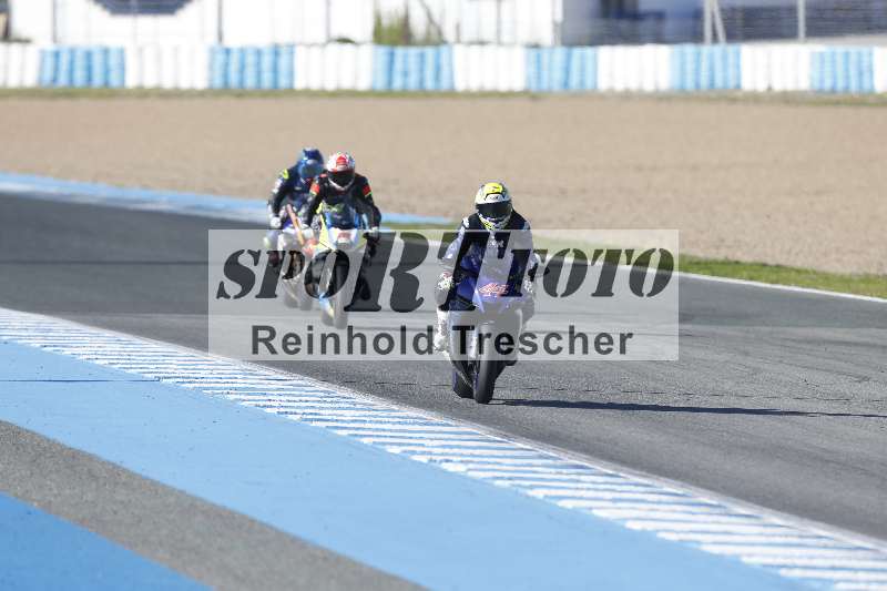 /02 28.-31.01.2025 Moto Center Thun Jerez/gruen-green/44